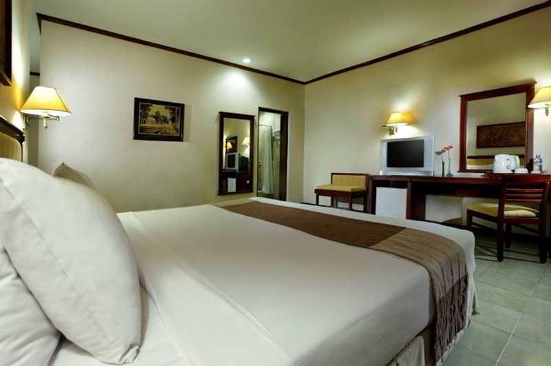 Hotel Santika Semarang Buitenkant foto
